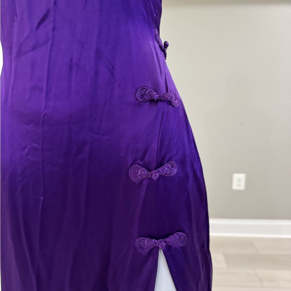 $450 SAU LEE
Porter Satin Halter-Neck Gown size 4 - Picture 8 of 11